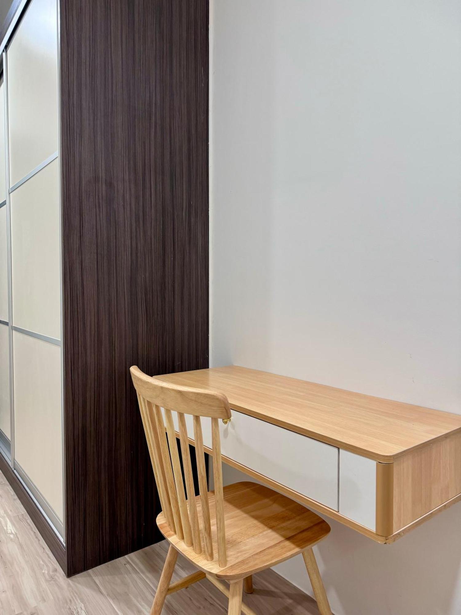 Apartment The Podium-3r2b-free 2 Parking-12 Pax-d333 Kuching