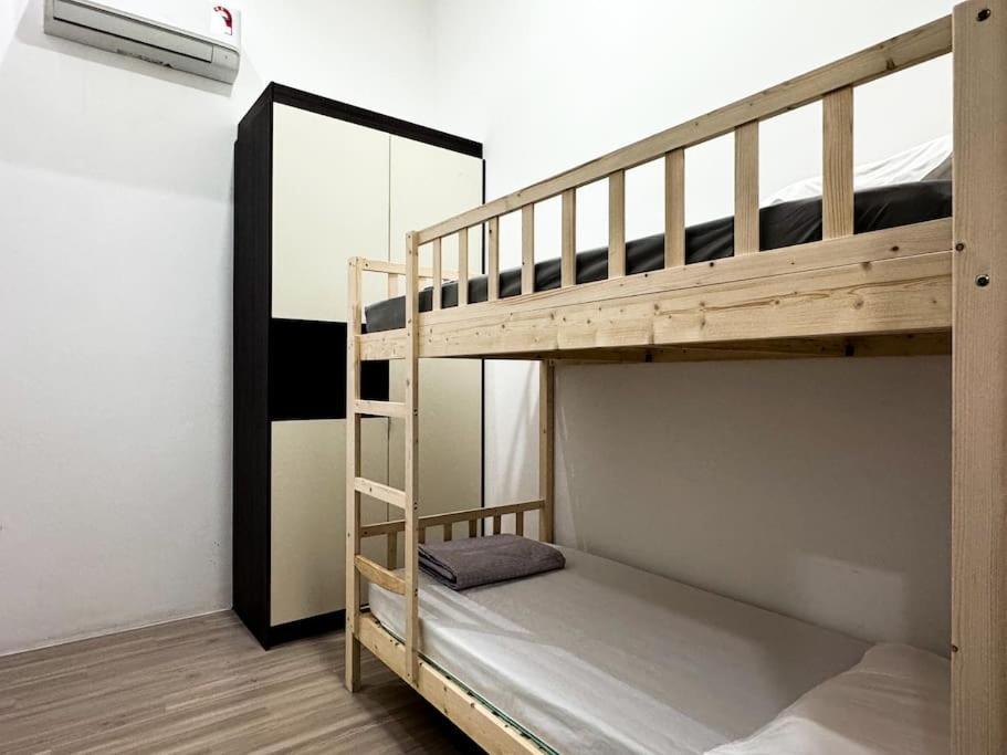 The Podium-3r2b-free 2 Parking-12 Pax-d333 Apartment *